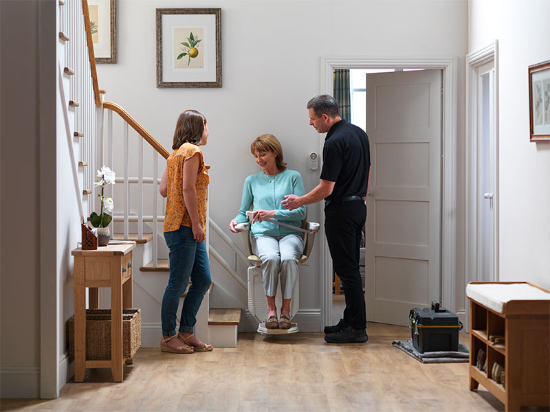 How do the different stairlift components work